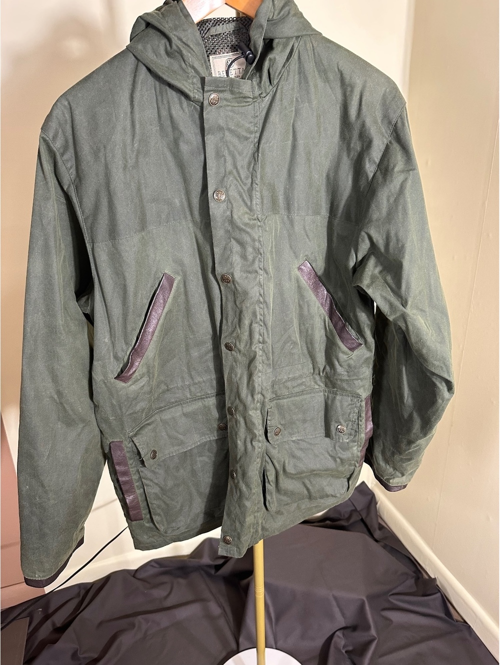 Beretta Men’s Olive Green Jacket Size M Leather Trim Hooded Two-Way Zip